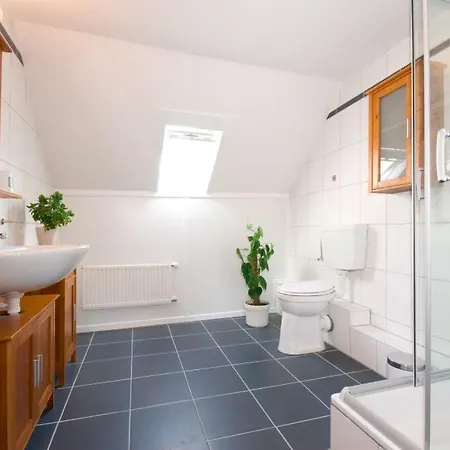 Bed & Breakfast Gaestehaus Mona Lisa 3*