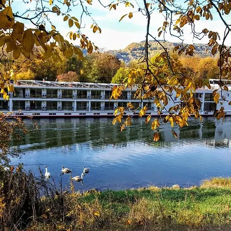 Bed & Breakfast Gaestehaus Mona Lisa 3*