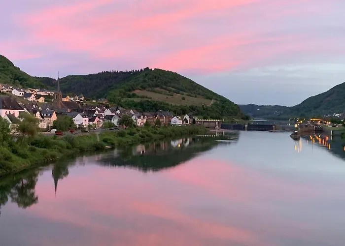 Bed & Breakfast Gaestehaus Mona Lisa 3*