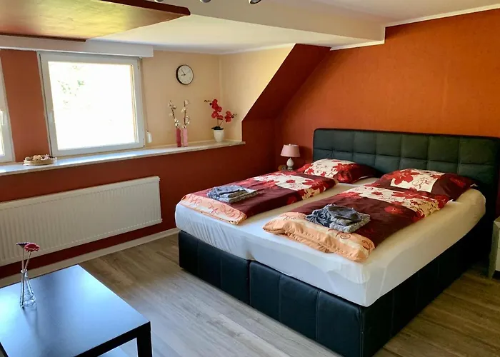 Gaestehaus Mona Lisa Bed & Breakfast 3*